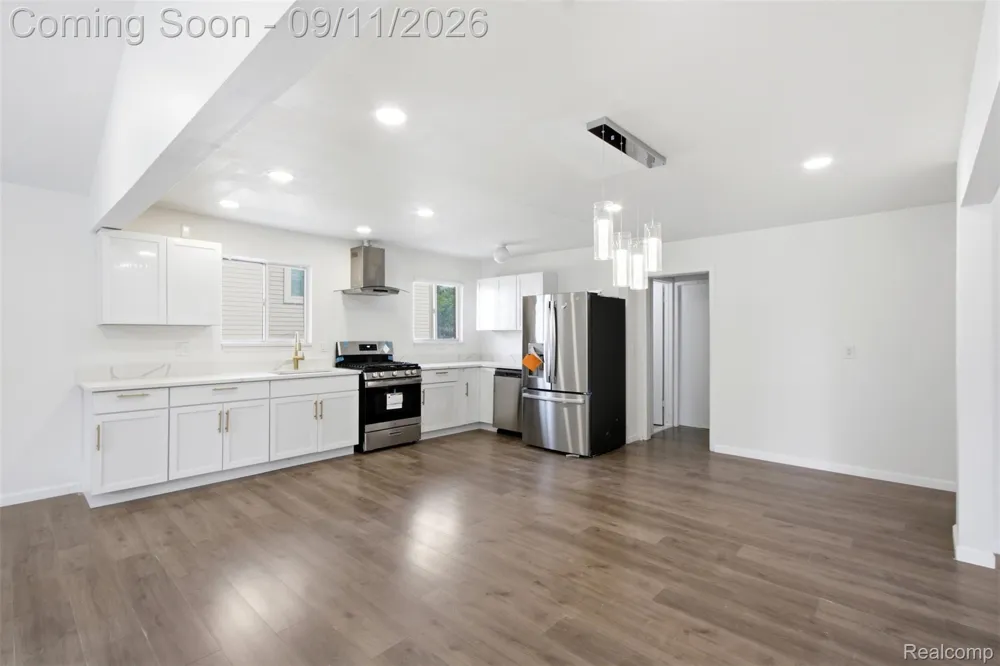 3465 Fox Hill Drive Sterling Heights City, MI 48310