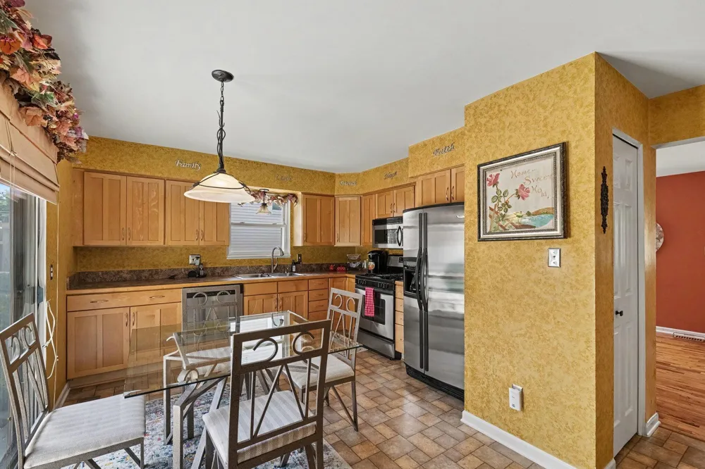 43666 Deborah Drive Sterling Heights City, MI 48313