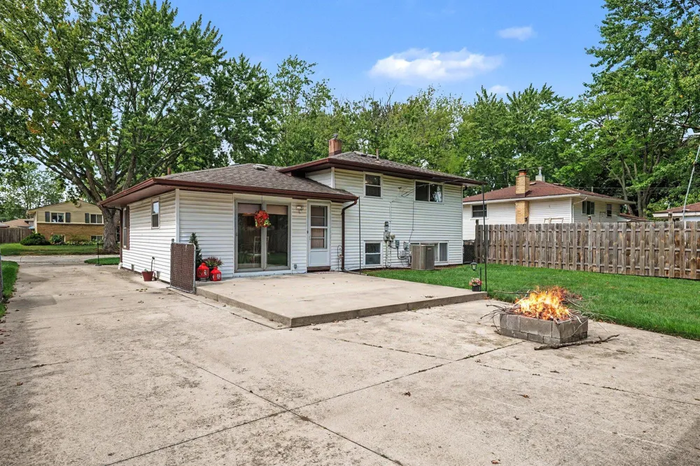 43666 Deborah Drive Sterling Heights City, MI 48313
