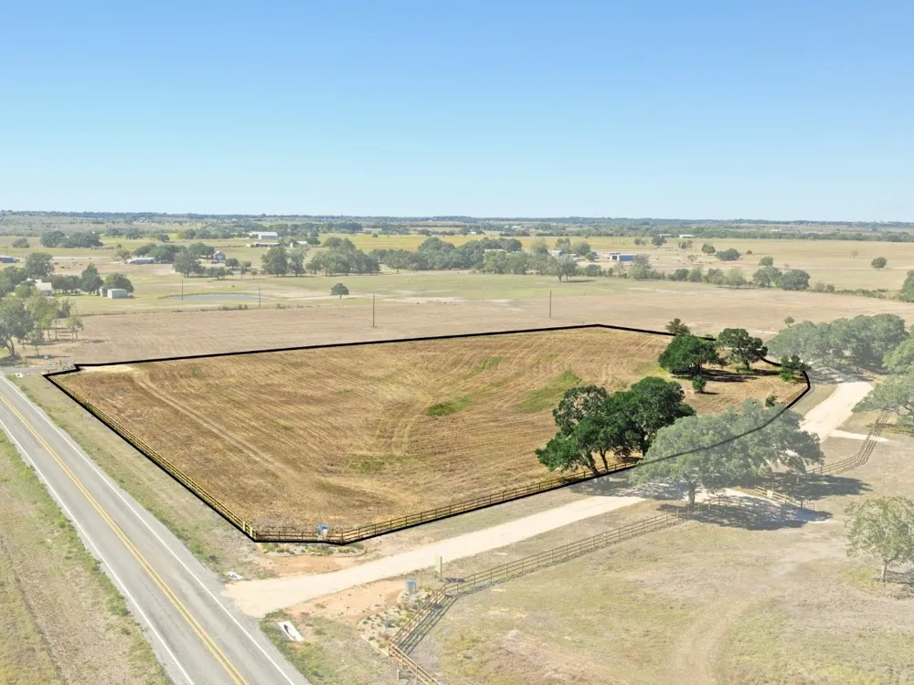 3269 FM 956 Schulenburg, TX 78956