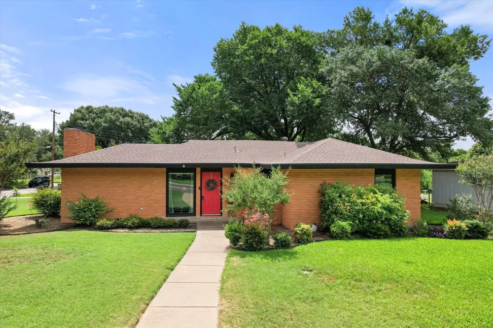 4001 Trail Lake Drive Fort Worth, TX 76109