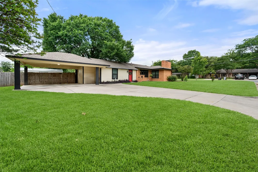 4001 Trail Lake Drive Fort Worth, TX 76109