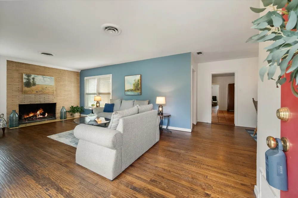 4001 Trail Lake Drive Fort Worth, TX 76109