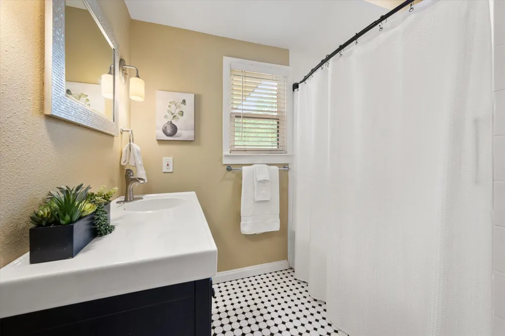 4001 Trail Lake Drive Fort Worth, TX 76109