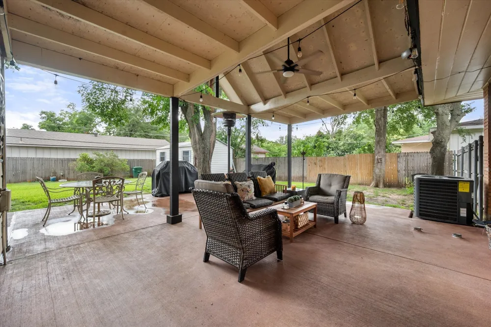 4001 Trail Lake Drive Fort Worth, TX 76109