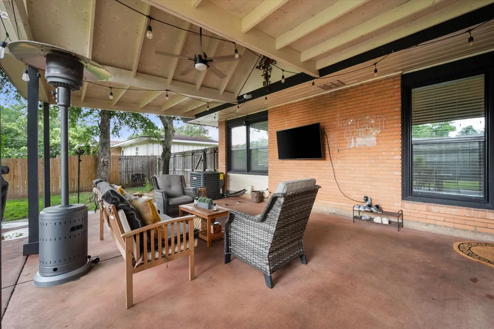 4001 Trail Lake Drive Fort Worth, TX 76109