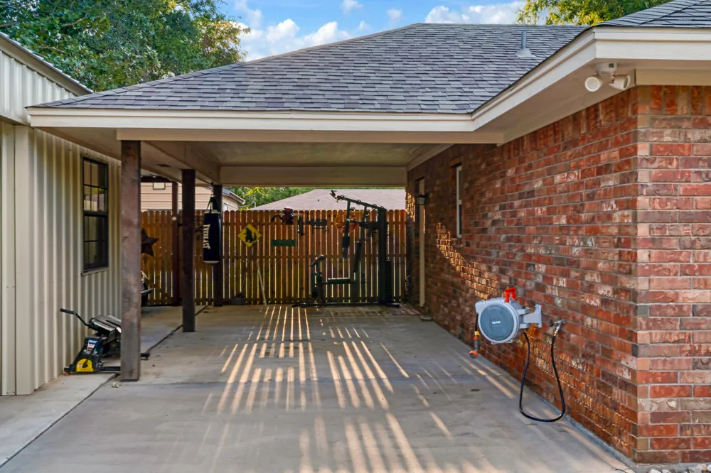 650 FENDLEY Blossom, TX 75416