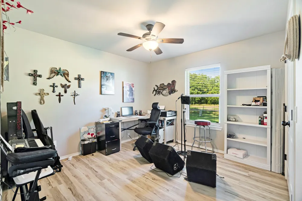 650 FENDLEY Blossom, TX 75416