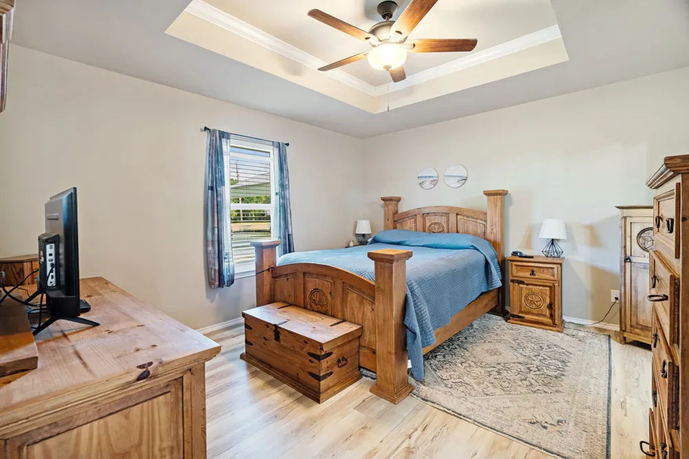 650 FENDLEY Blossom, TX 75416