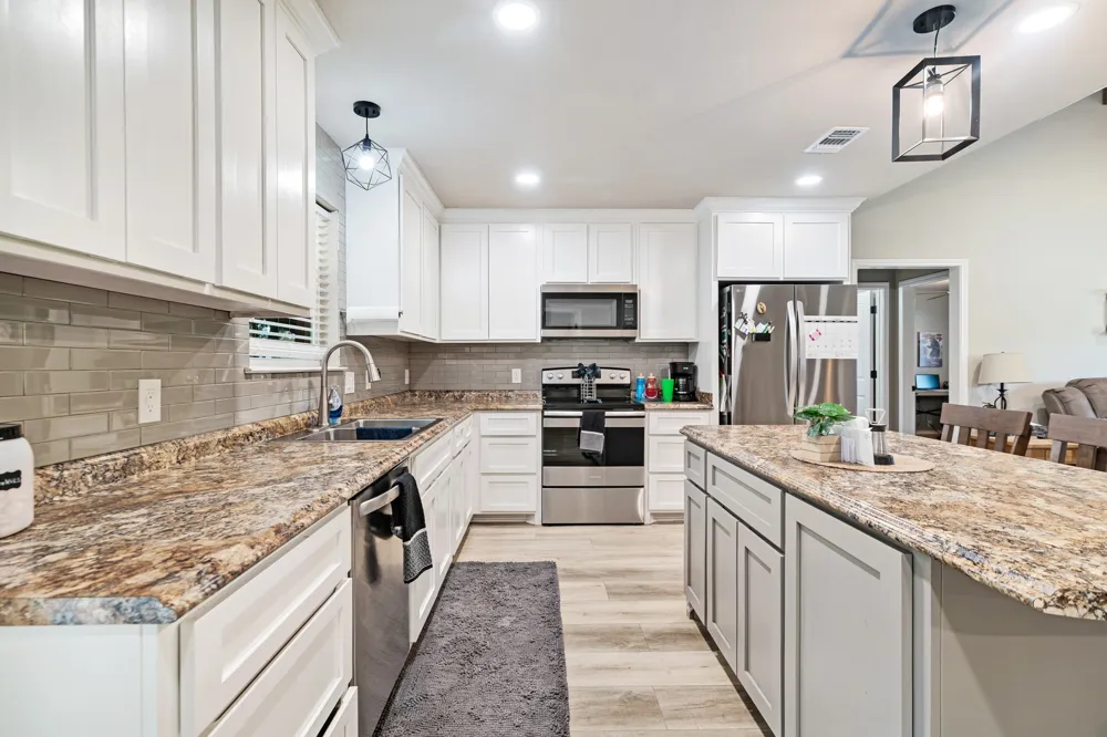 650 FENDLEY Blossom, TX 75416