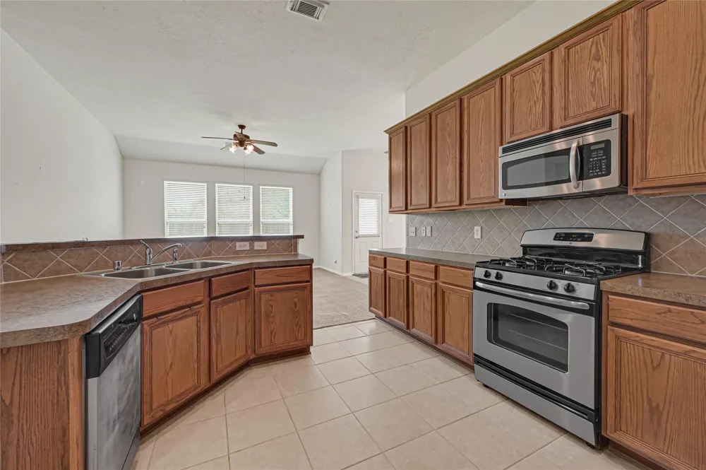 8215 Kerrington Glen Drive Cypress, TX 77433