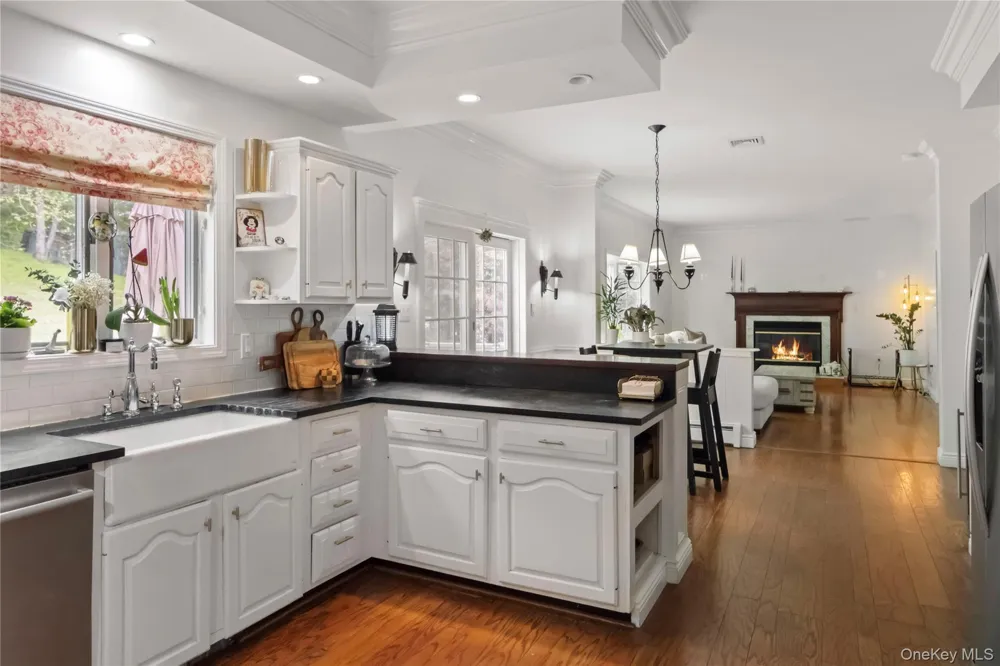 29 John F Kennedy Drive Stony Point, NY 10980
