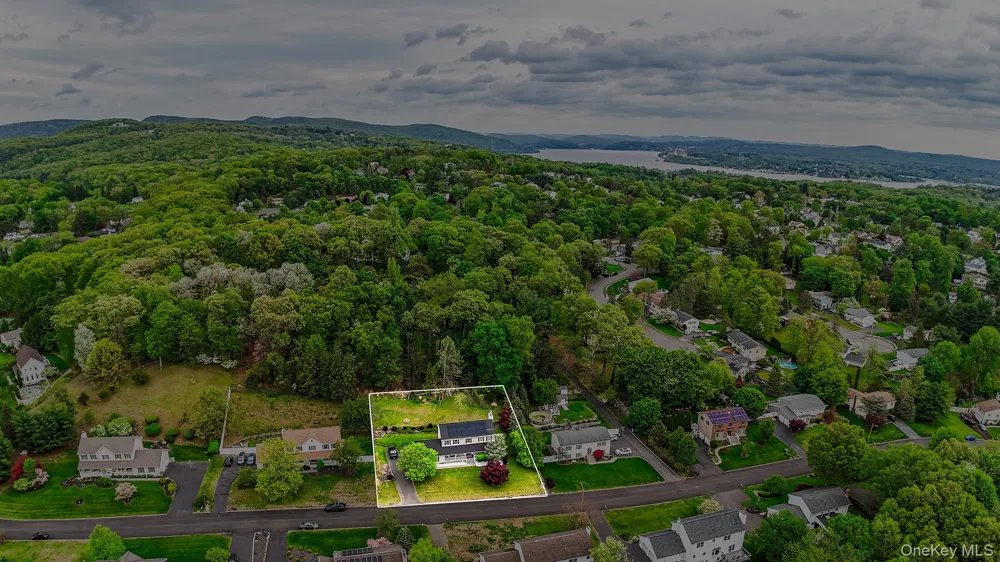 29 John F Kennedy Drive Stony Point, NY 10980