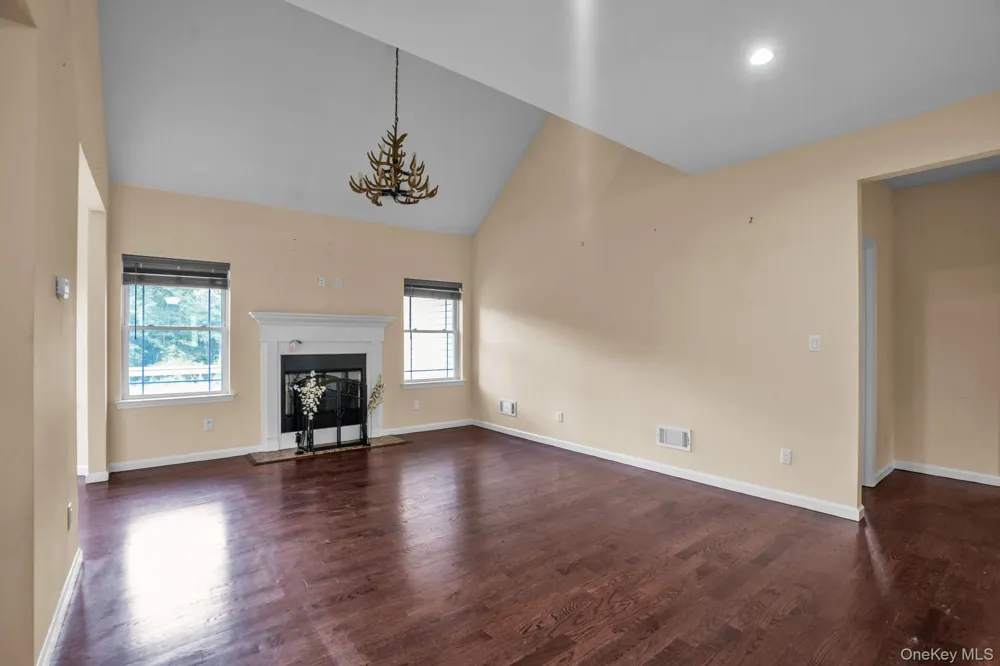 53 Highland View Place Middletown, NY 10940