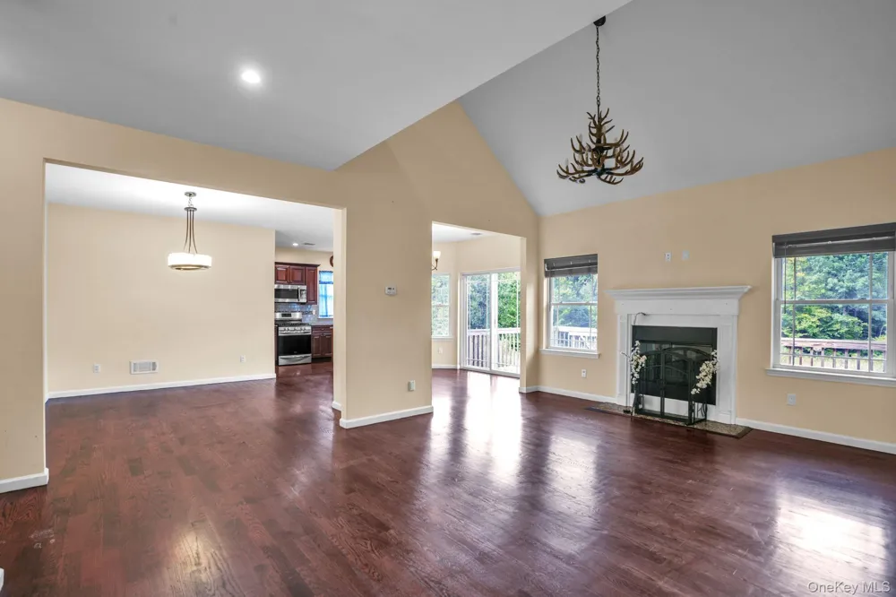 53 Highland View Place Middletown, NY 10940