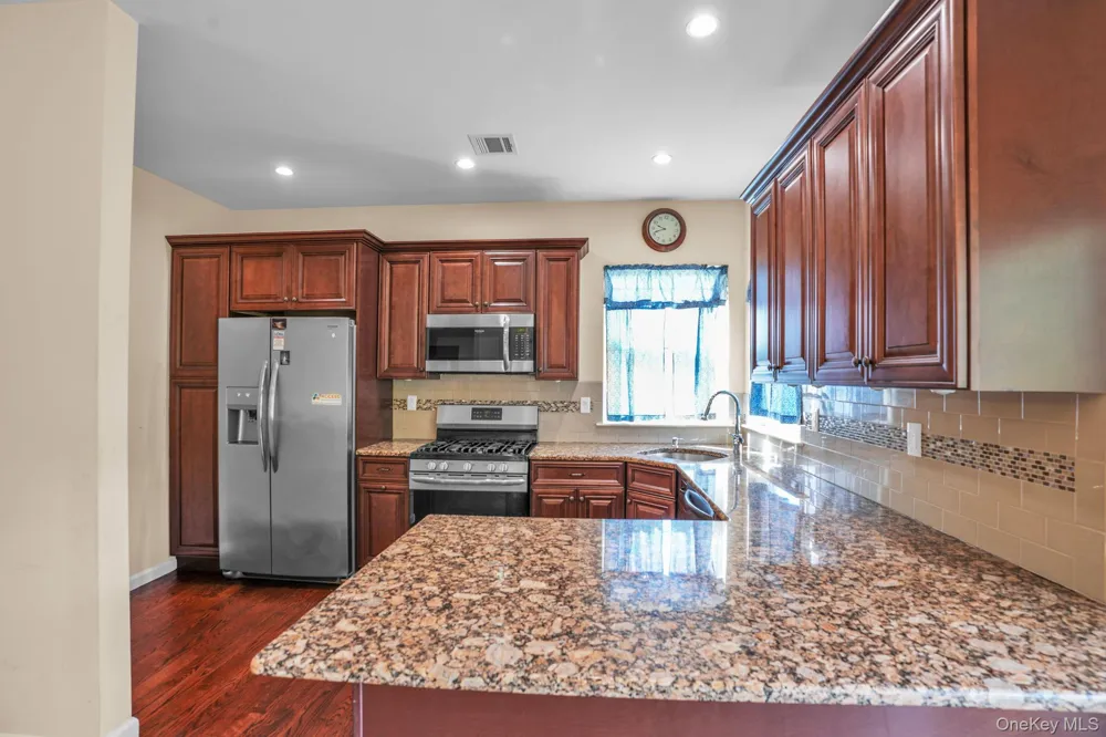 53 Highland View Place Middletown, NY 10940