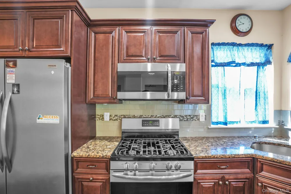 53 Highland View Place Middletown, NY 10940