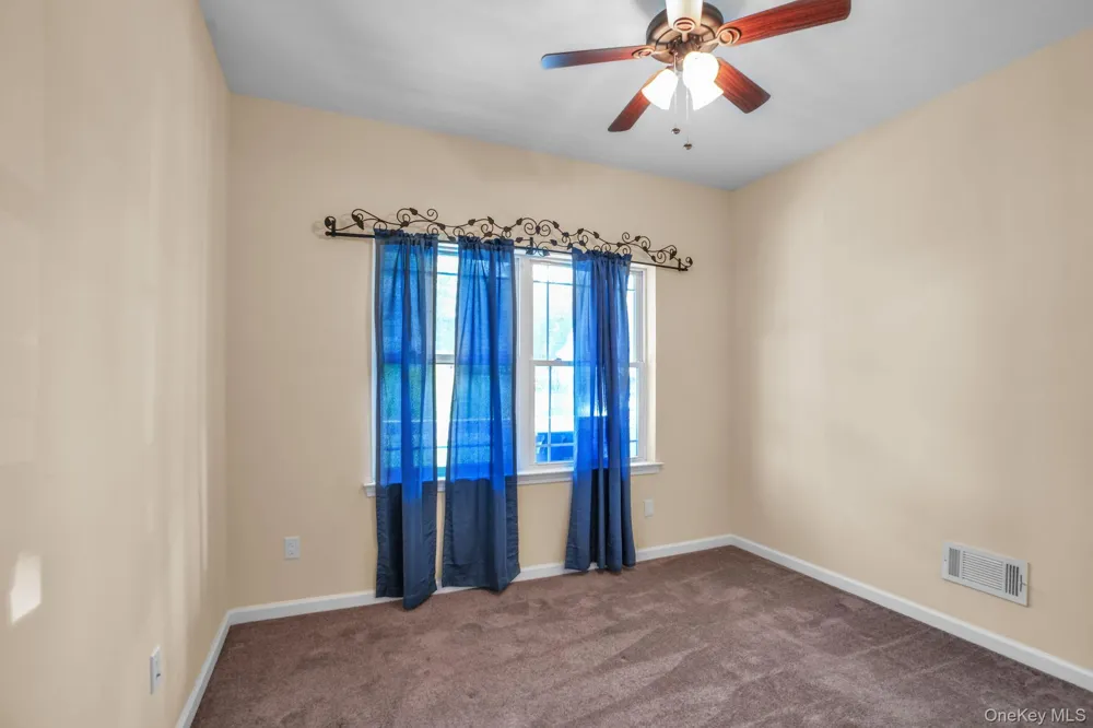 53 Highland View Place Middletown, NY 10940