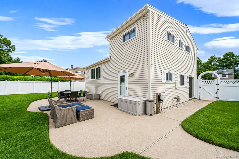 71 Colony Road Port Jefferson Station, NY 11776