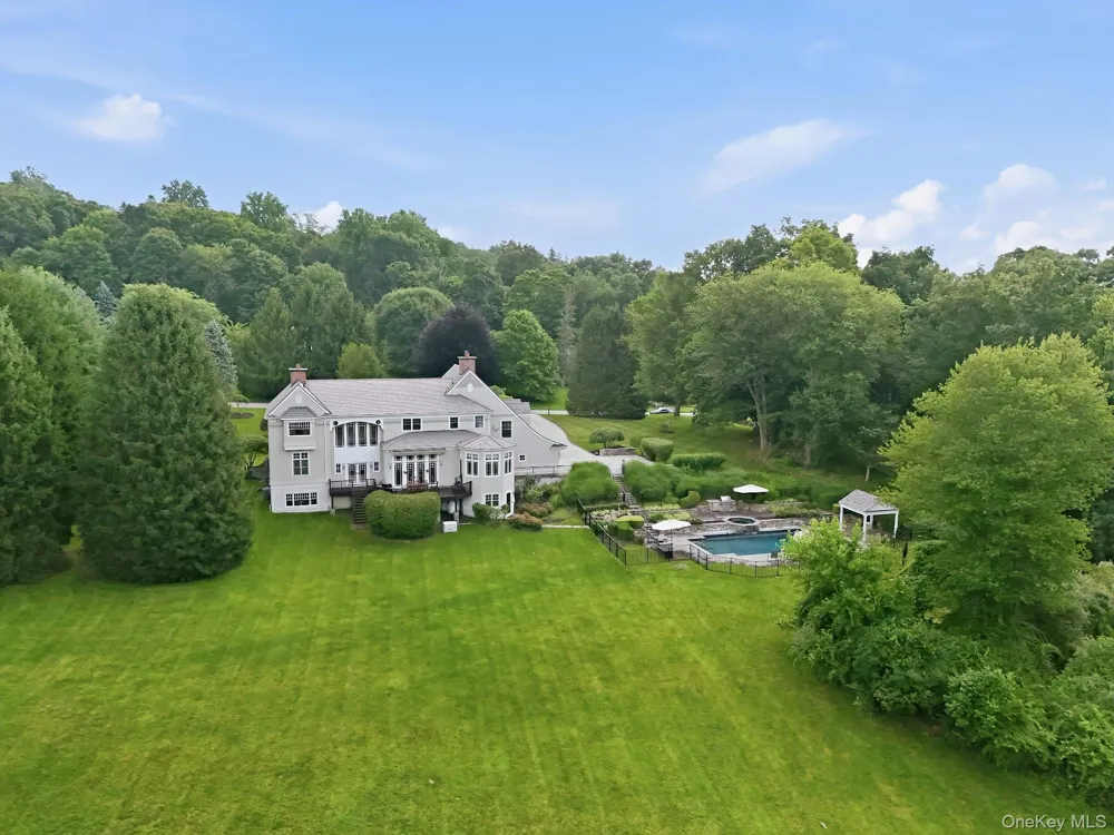 4 Little Mountain Road North Salem, NY 10560