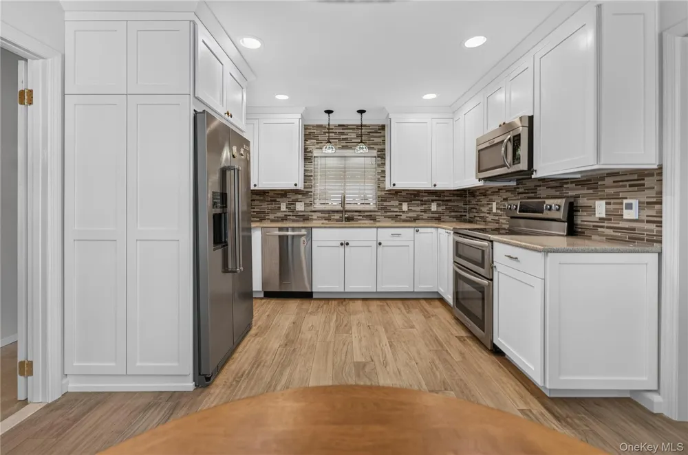261 Hallock Road Stony Brook, NY 11790