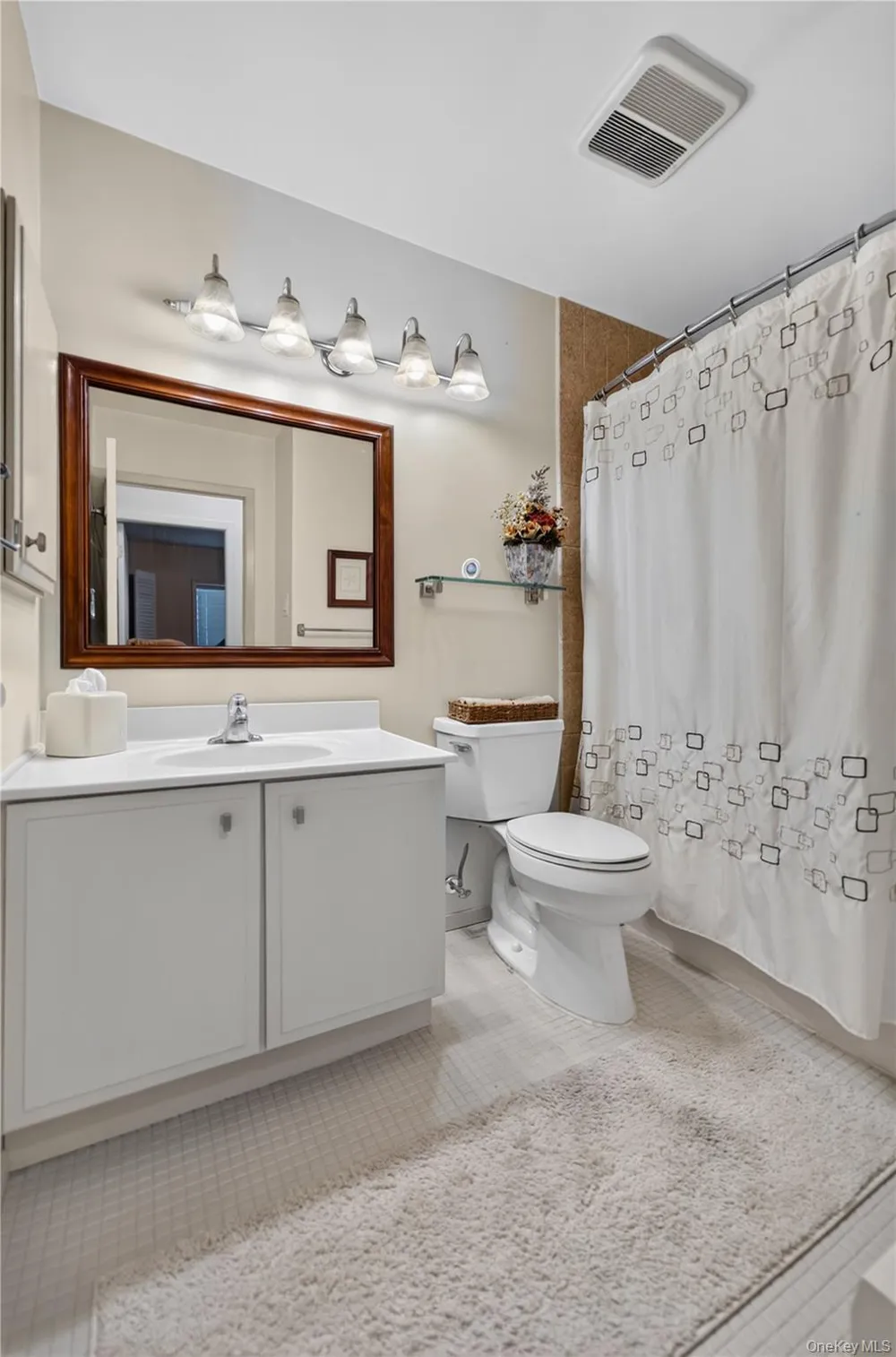 261 Hallock Road Stony Brook, NY 11790