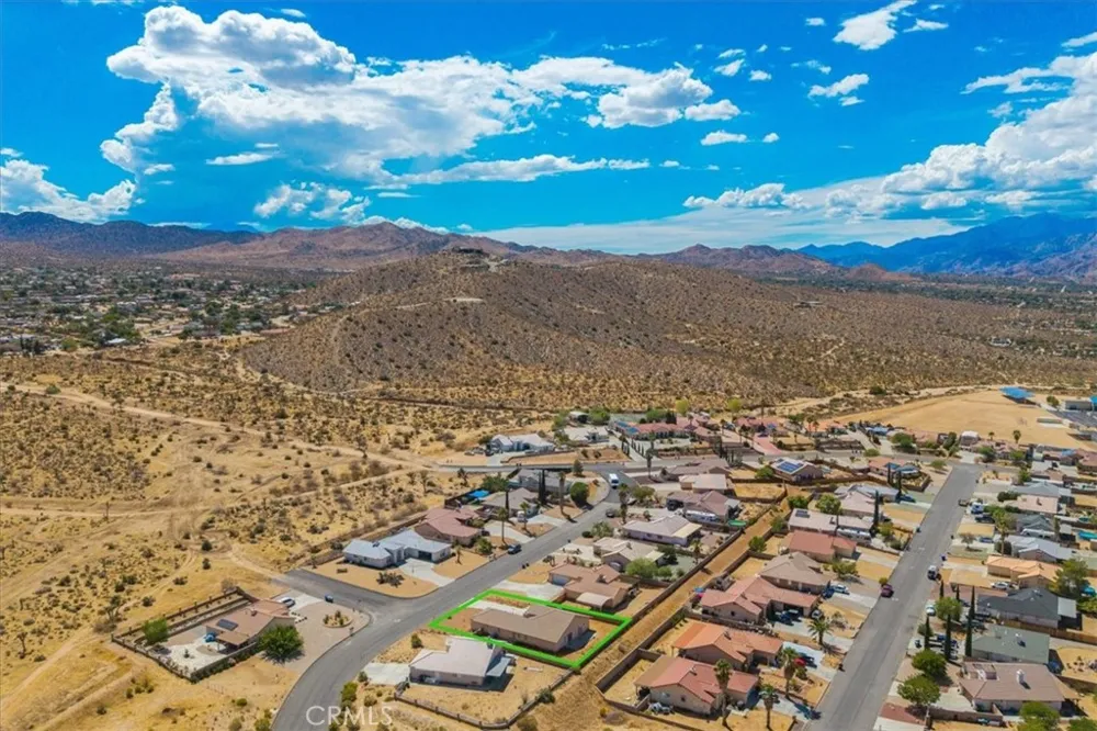 58370 Mountain View Yucca Valley, CA 92284