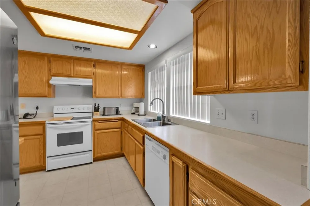 58370 Mountain View Yucca Valley, CA 92284