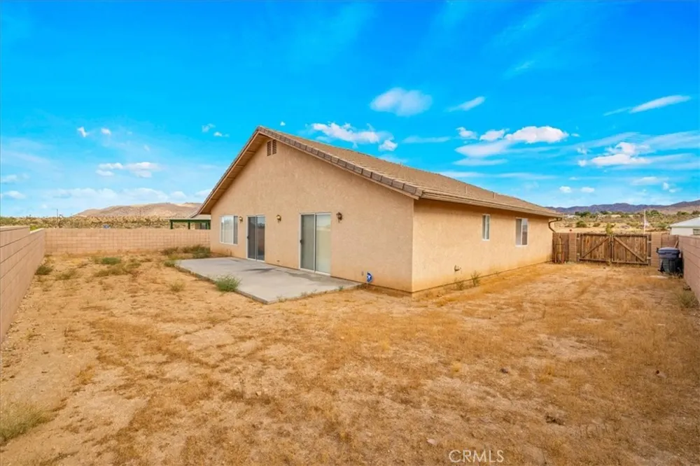 58370 Mountain View Yucca Valley, CA 92284