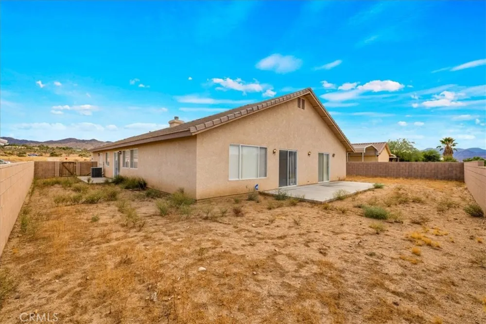 58370 Mountain View Yucca Valley, CA 92284