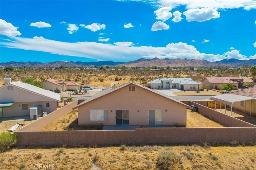 58370 Mountain View Yucca Valley, CA 92284