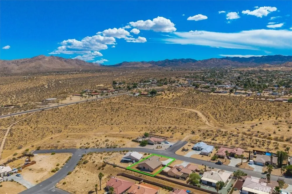 58370 Mountain View Yucca Valley, CA 92284