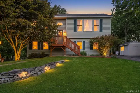 32 Nightingale Trail W