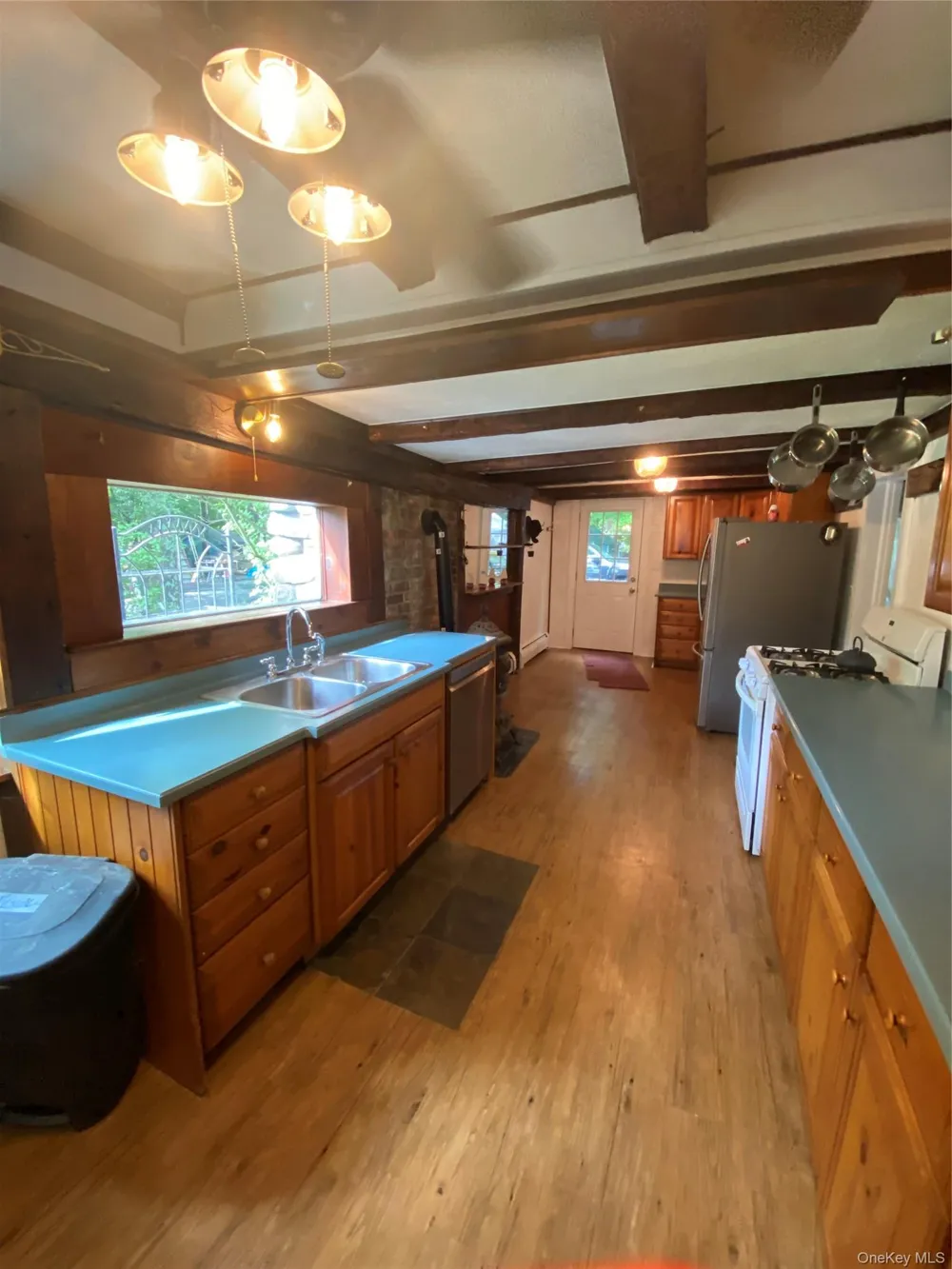 936 Goshen Turnpike Circleville, NY 10919