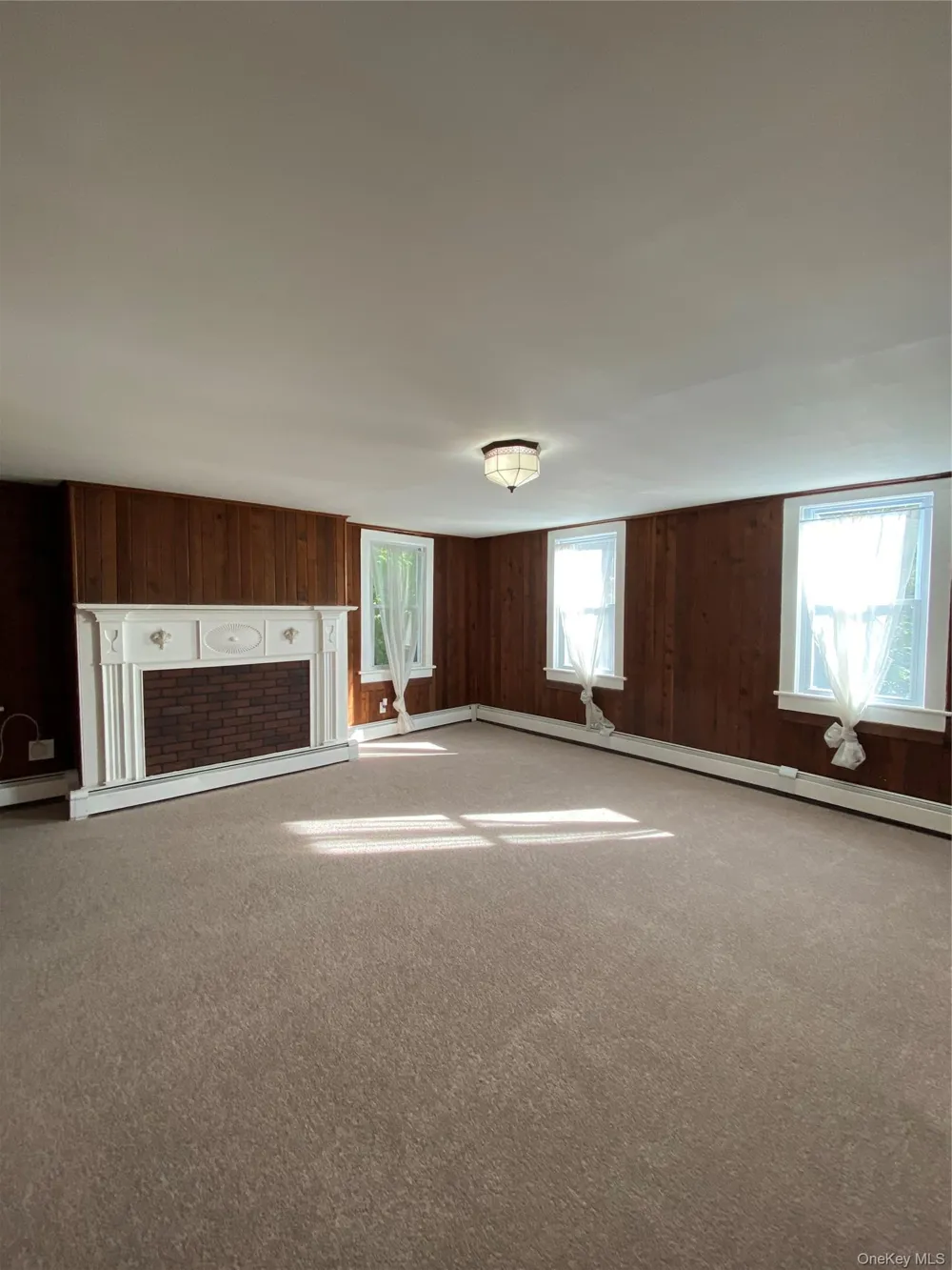 936 Goshen Turnpike Circleville, NY 10919