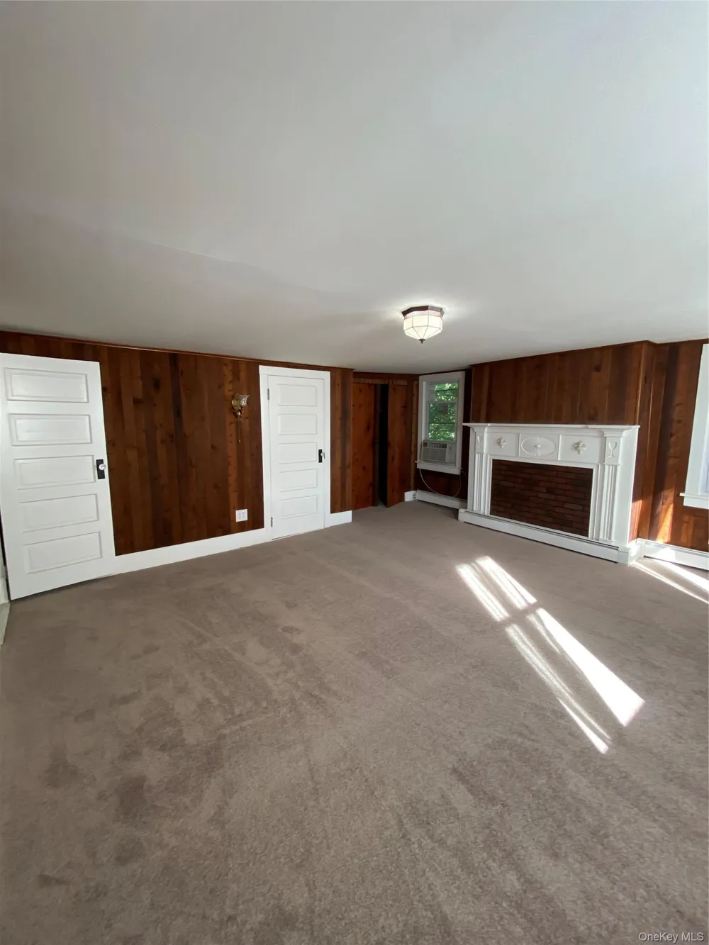 936 Goshen Turnpike Circleville, NY 10919