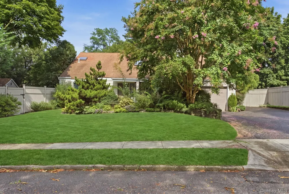 5 Highridge Drive Huntington, NY 11743