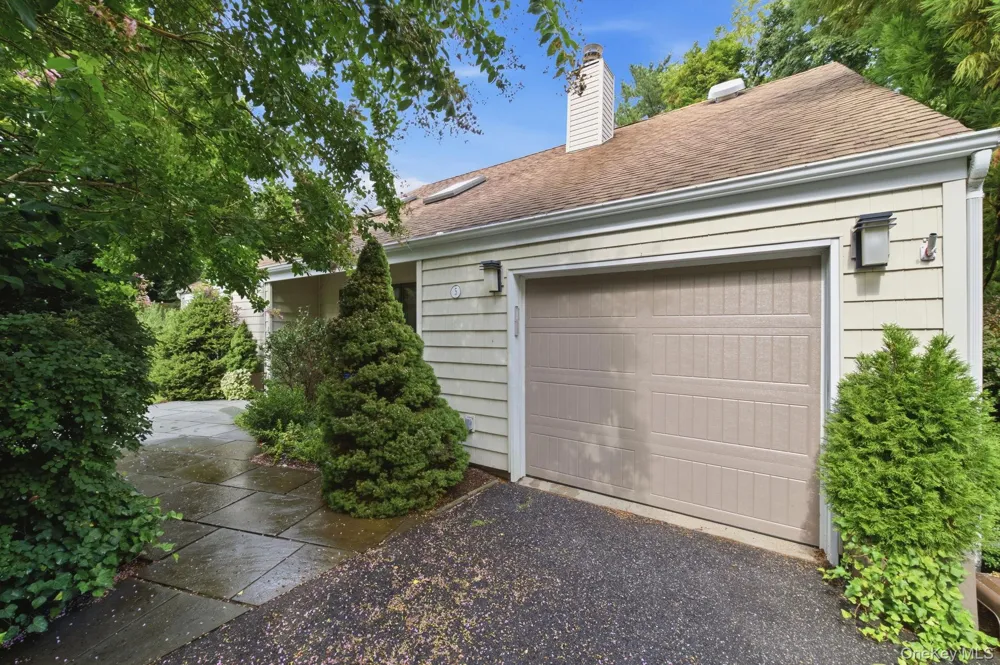 5 Highridge Drive Huntington, NY 11743