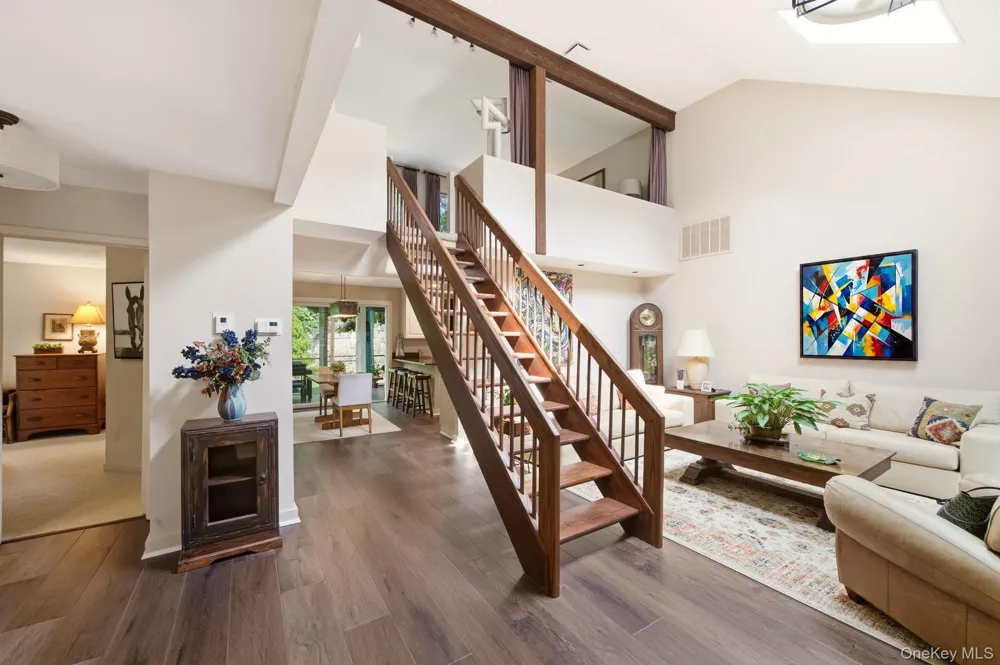 5 Highridge Drive Huntington, NY 11743