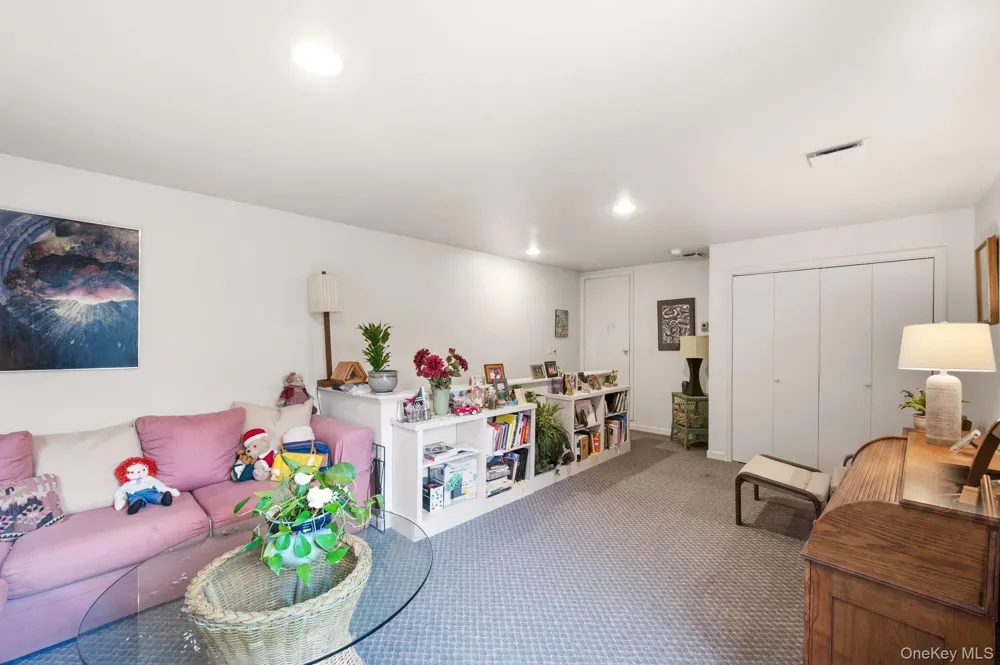 5 Highridge Drive Huntington, NY 11743