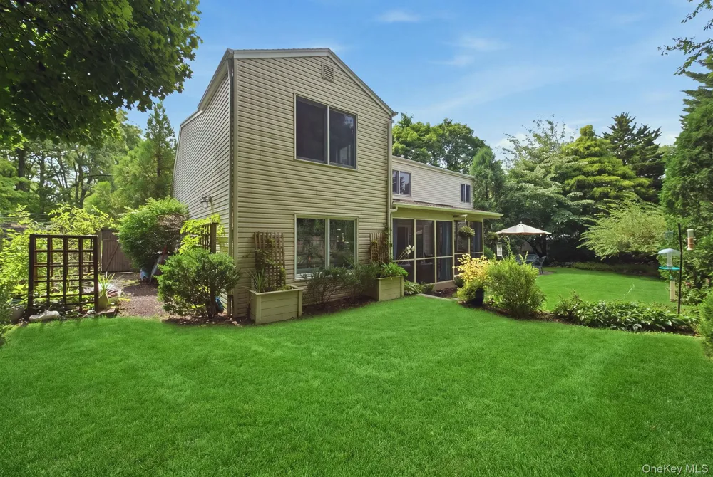 5 Highridge Drive Huntington, NY 11743
