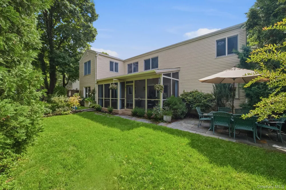 5 Highridge Drive Huntington, NY 11743