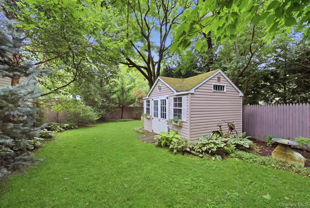 5 Highridge Drive Huntington, NY 11743