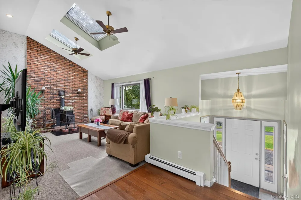 191 Bedell Avenue Highland, NY 12528