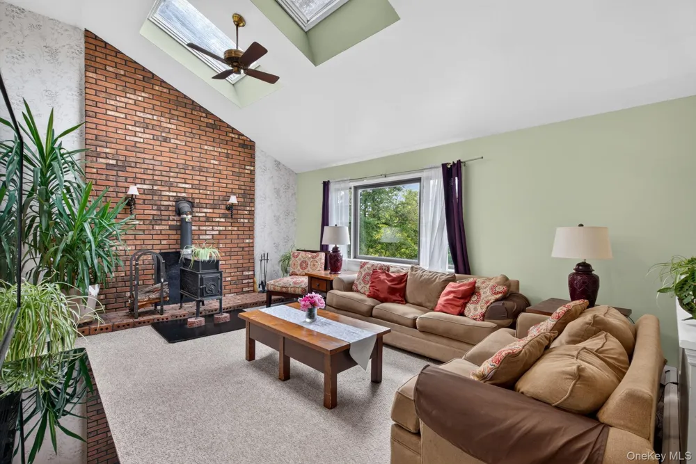 191 Bedell Avenue Highland, NY 12528