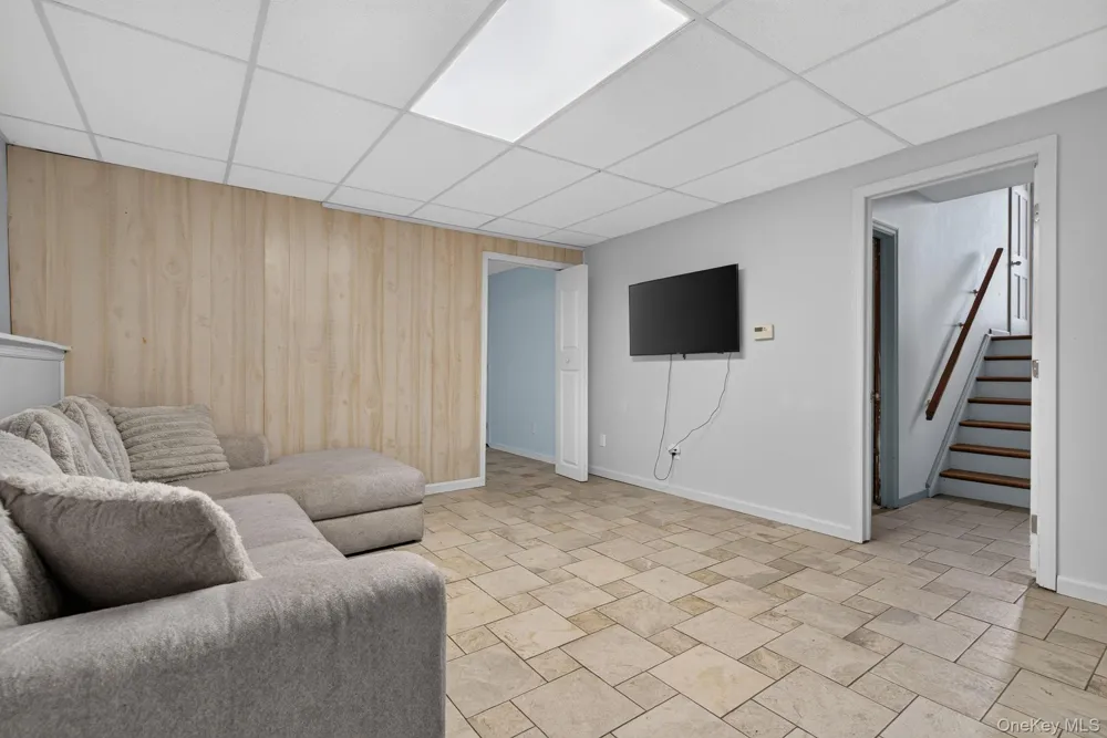 191 Bedell Avenue Highland, NY 12528