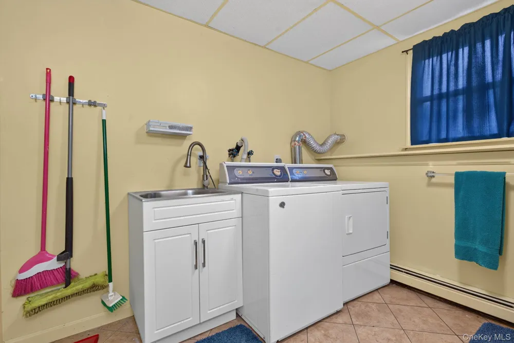 191 Bedell Avenue Highland, NY 12528