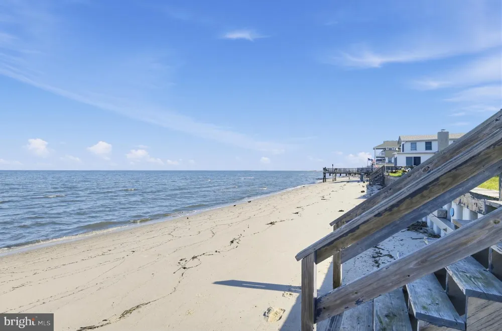 8 PIERCES POINT ROAD Cape May Court House, NJ 08210