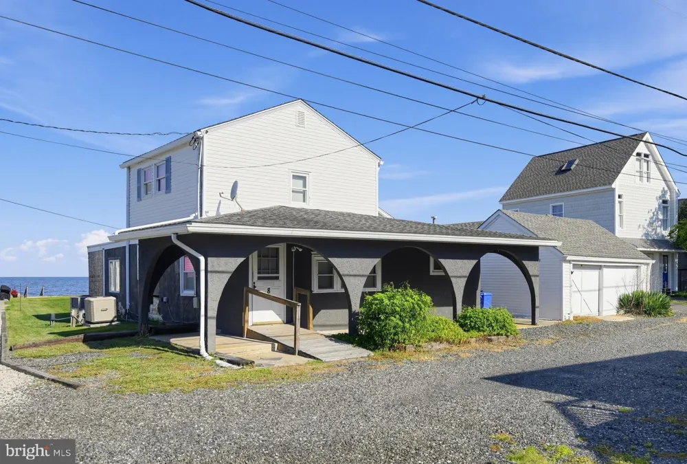 8 PIERCES POINT ROAD Cape May Court House, NJ 08210