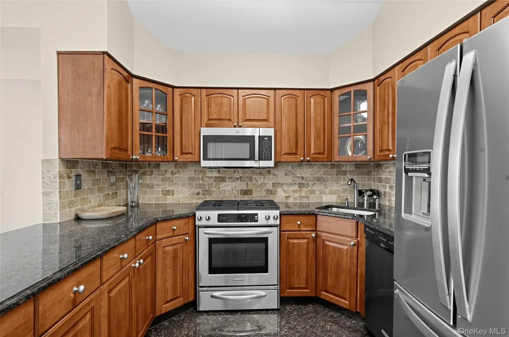 7601 14th Avenue #3B Brooklyn, NY 11228